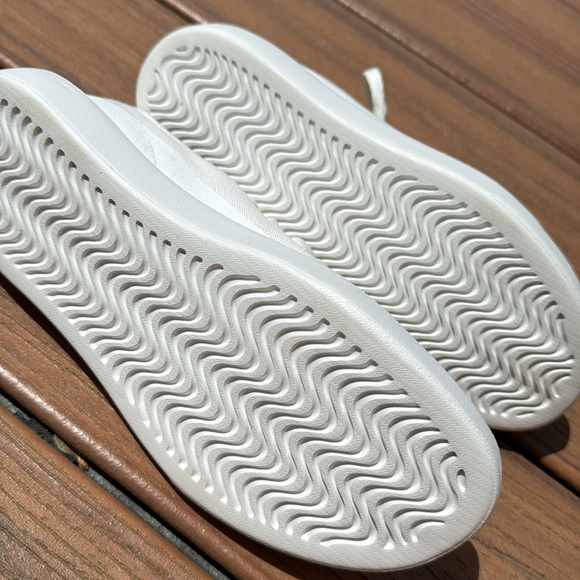 Allbirds Sneakers - Picture 5 of 6